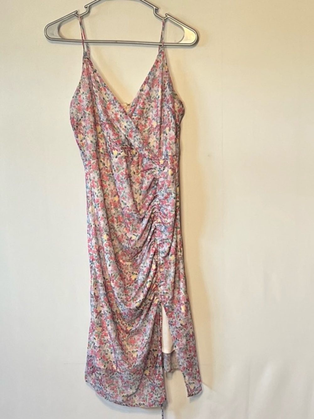 BCBGeneration Women's Floral Dress Size 10 Spaghetti Strap Faux Wrap Lined.